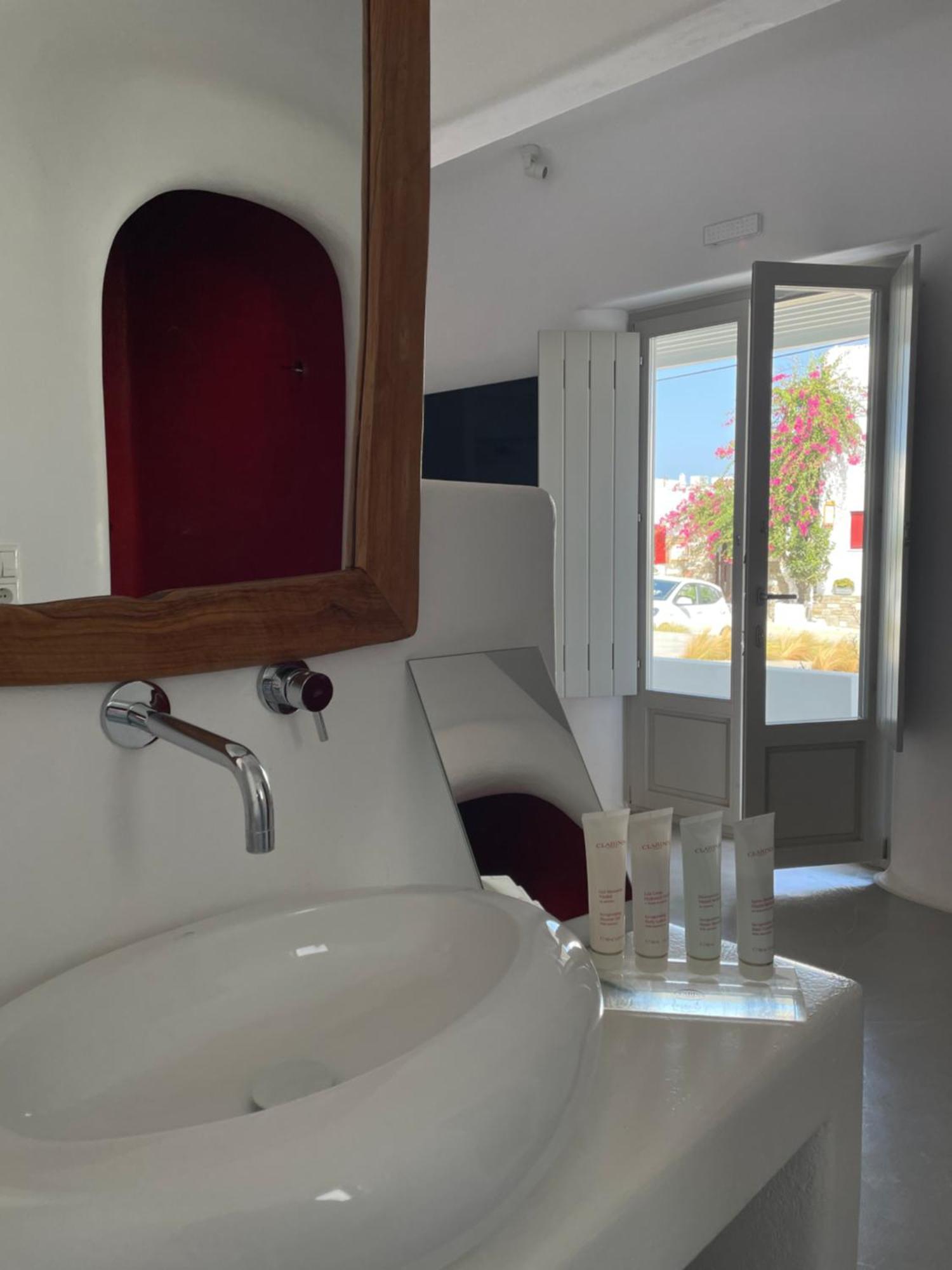 Angels Pillow Luxury Boutique Residence - Adults Only Naousa  Habitación foto