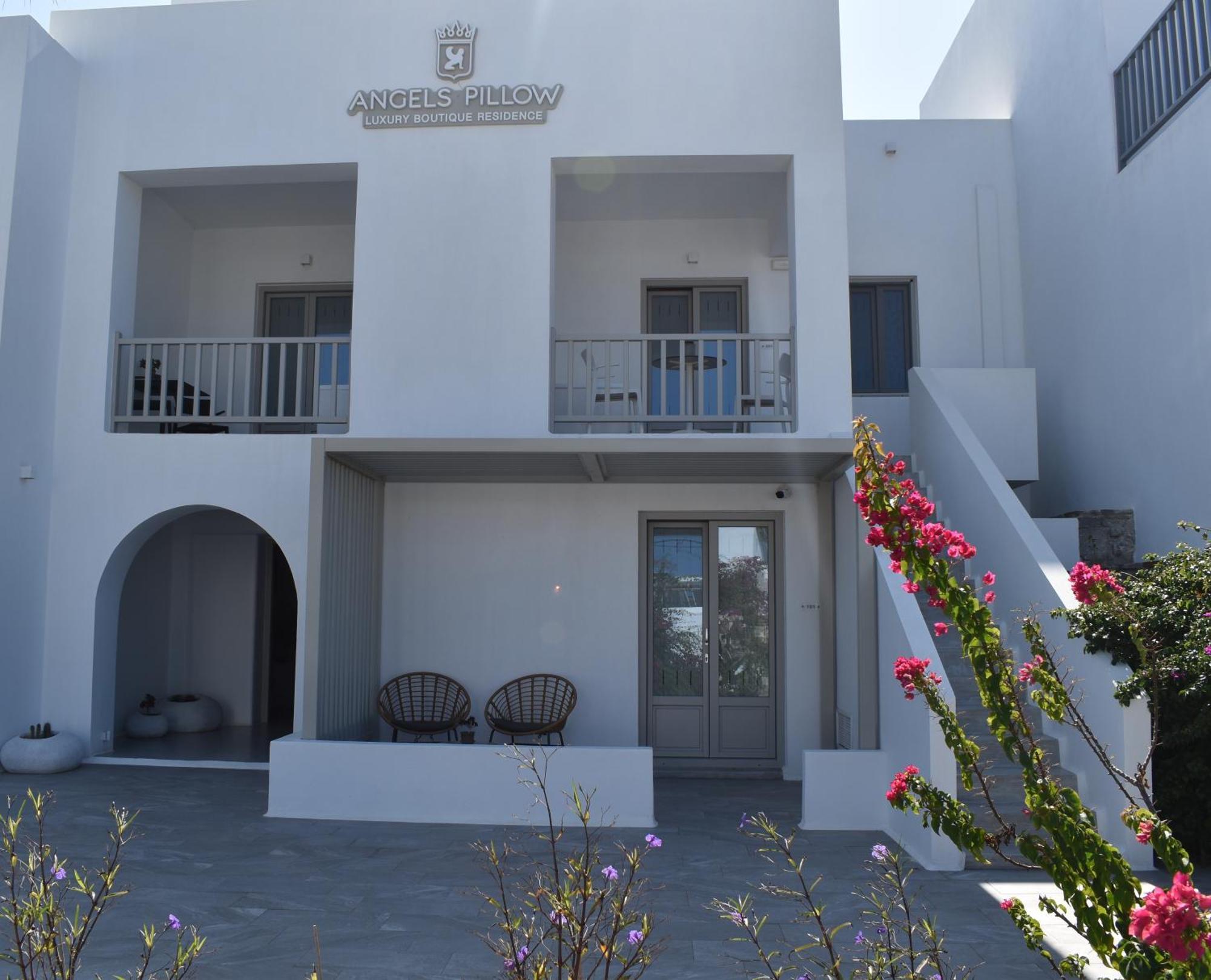 Angels Pillow Luxury Boutique Residence - Adults Only Naousa  Habitación foto